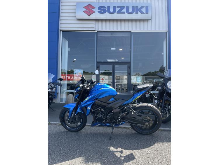 SUZUKI GSX-S 750
