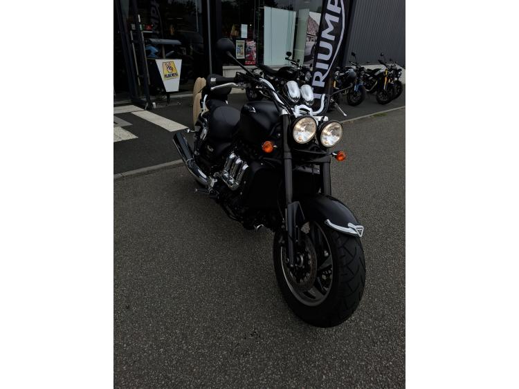 TRIUMPH ROCKET III ROADSTER MAT BLACK