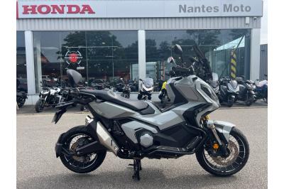 HONDA ADV750