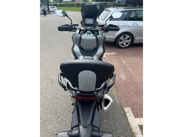 HONDA X ADV