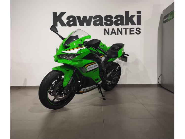 KAWASAKI ZX-4RR