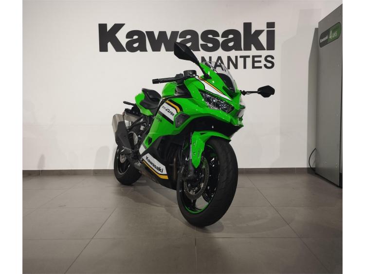 KAWASAKI ZX-4RR