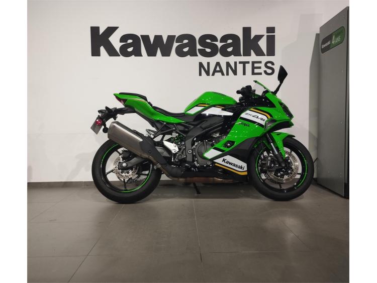 KAWASAKI ZX-4RR