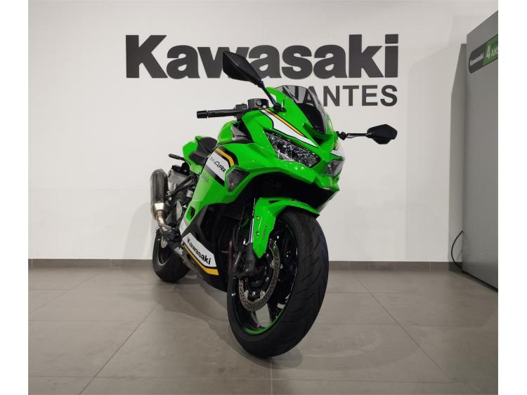 KAWASAKI ZX-4RR PERFORMANCE