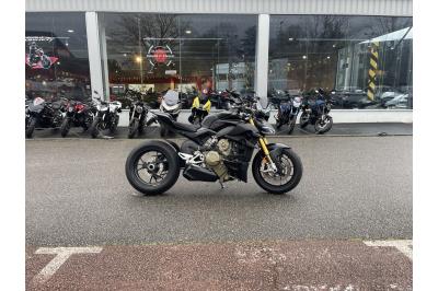 DUCATI Streetfighter V4