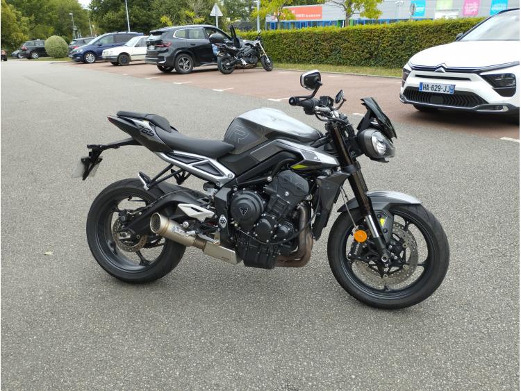TRIUMPH STREET TRIPLE 765 R full 120 cv