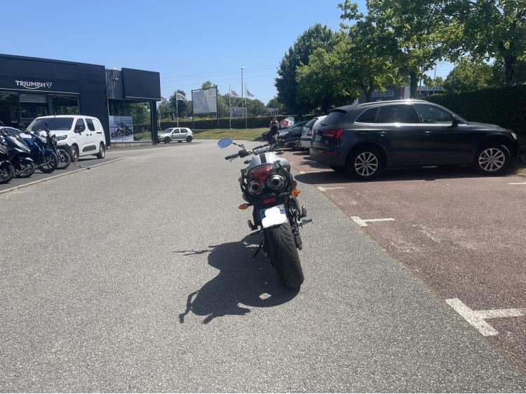 YAMAHA FZ6