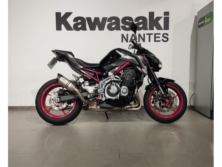 KAWASAKI Z900