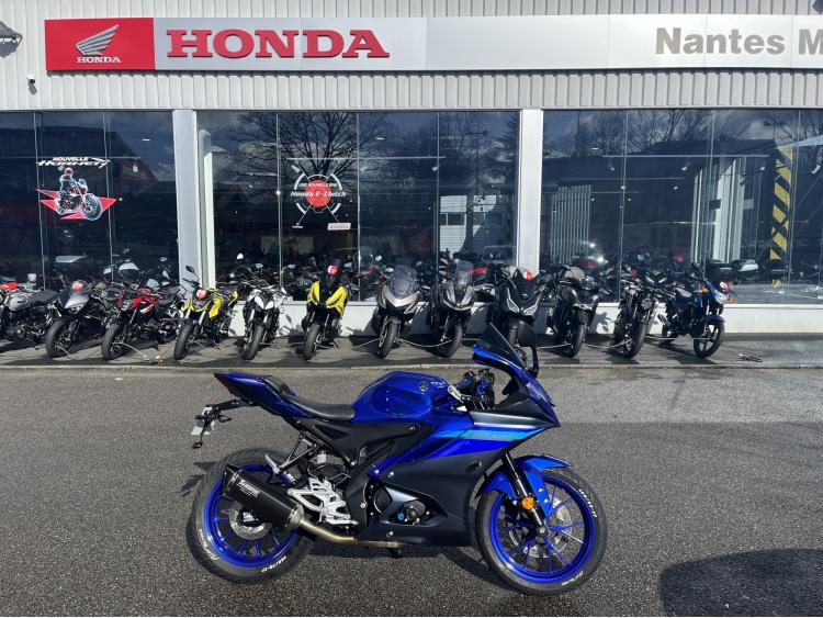 YAMAHA R125 