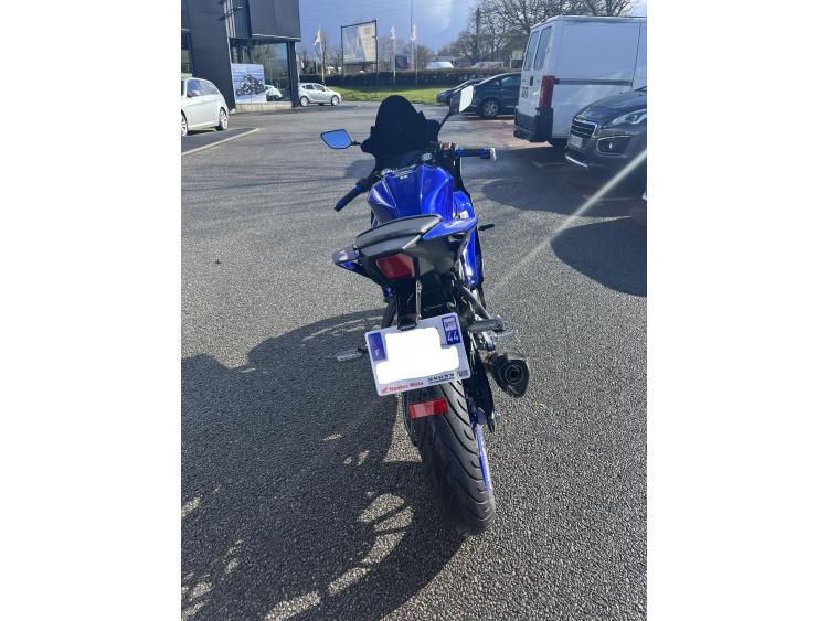 YAMAHA R125 
