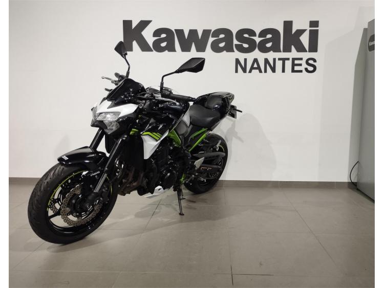 KAWASAKI Z900