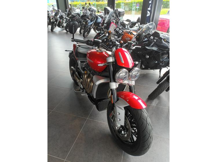 TRIUMPH ROCKET 3 R