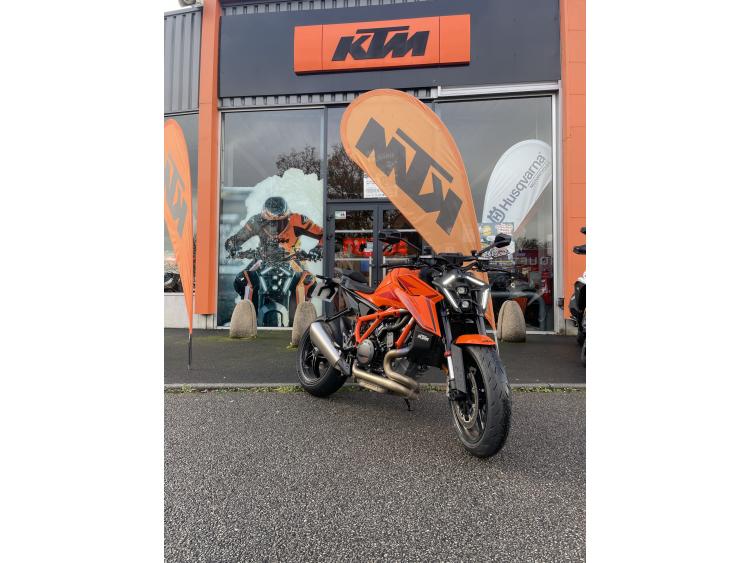 KTM 1390 SUPER DUKE R