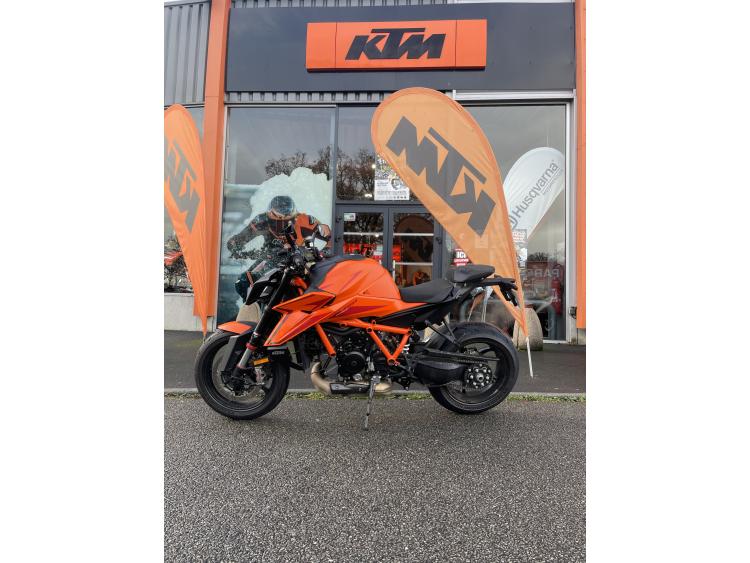 KTM 1390 SUPER DUKE R