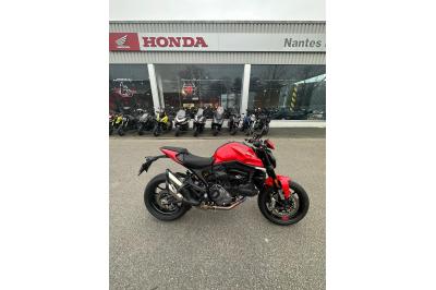 DUCATI MONSTER 900
