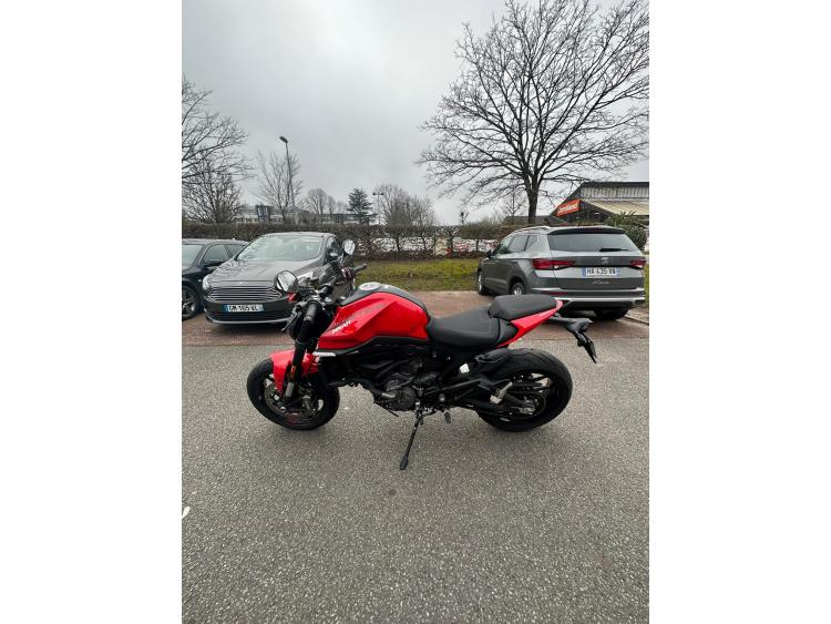 DUCATI MONSTER 937