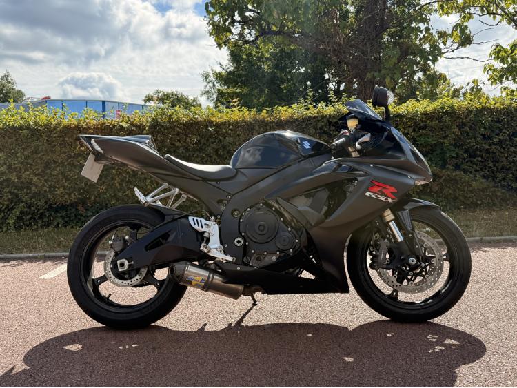 SUZUKI GSX-R 600