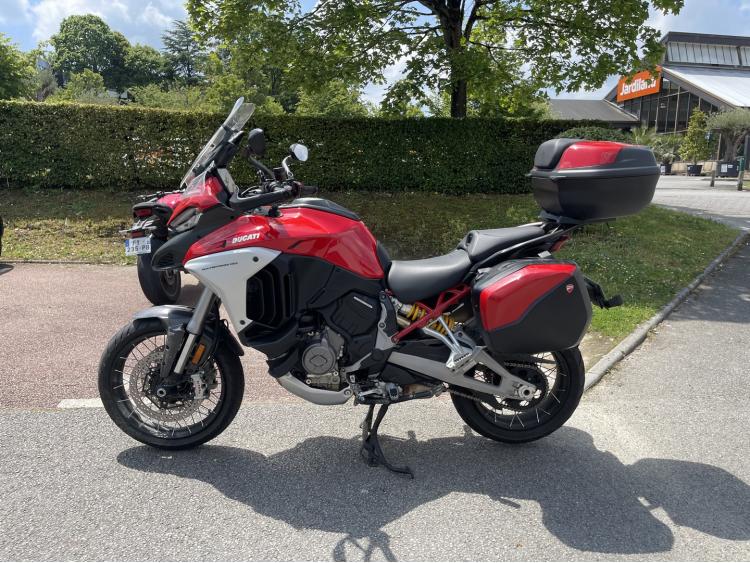 DUCATI MULTISTRADA V4S