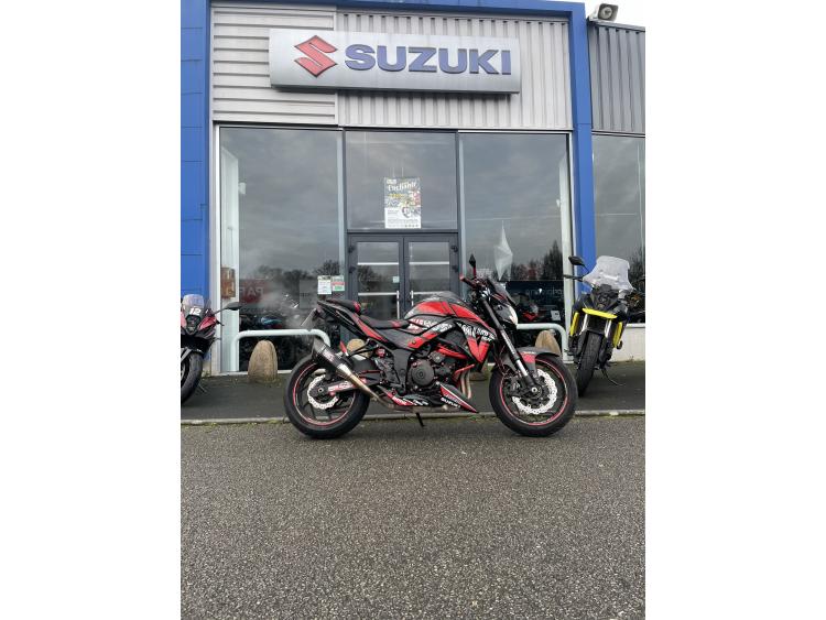 SUZUKI GSX-S 750