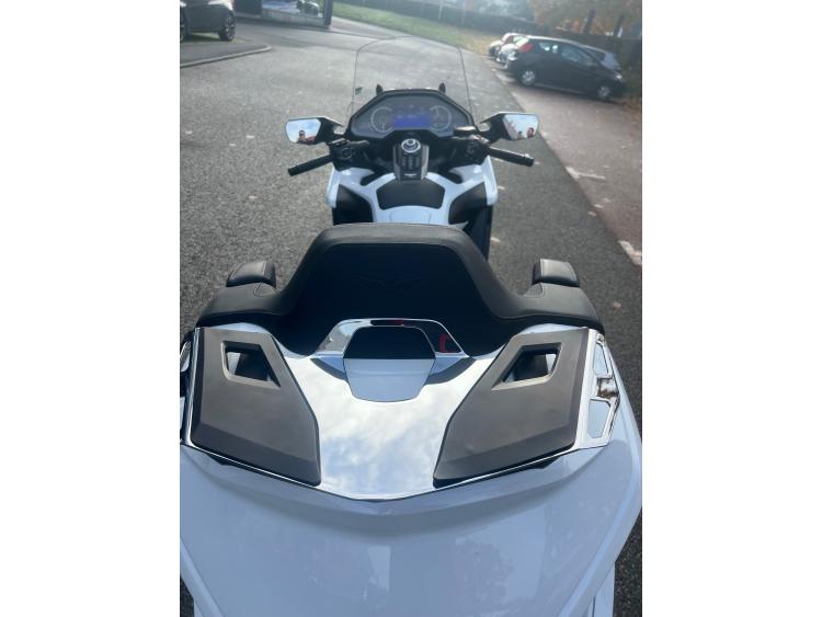 HONDA GL 1800 GOLDWING DCT