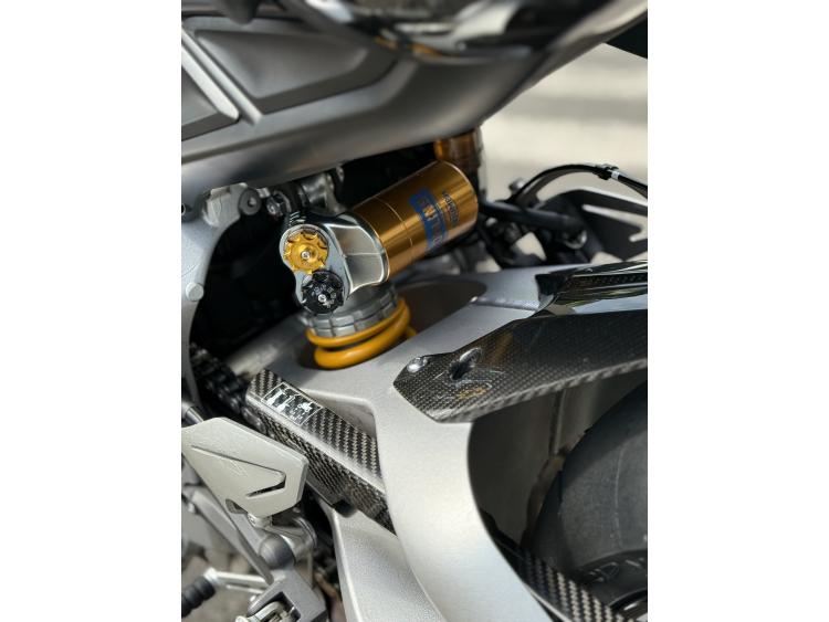 TRIUMPH DAYTONA 765 Moto 2