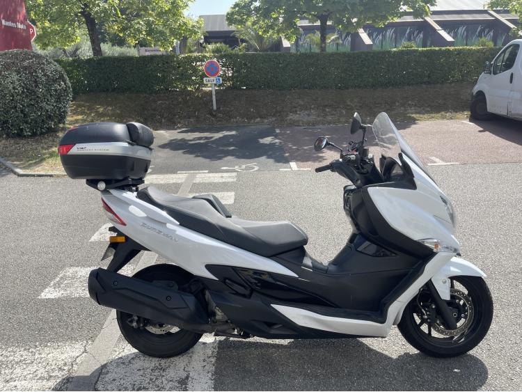SUZUKI BURGMANN 400