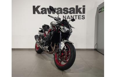 KAWASAKI Z900