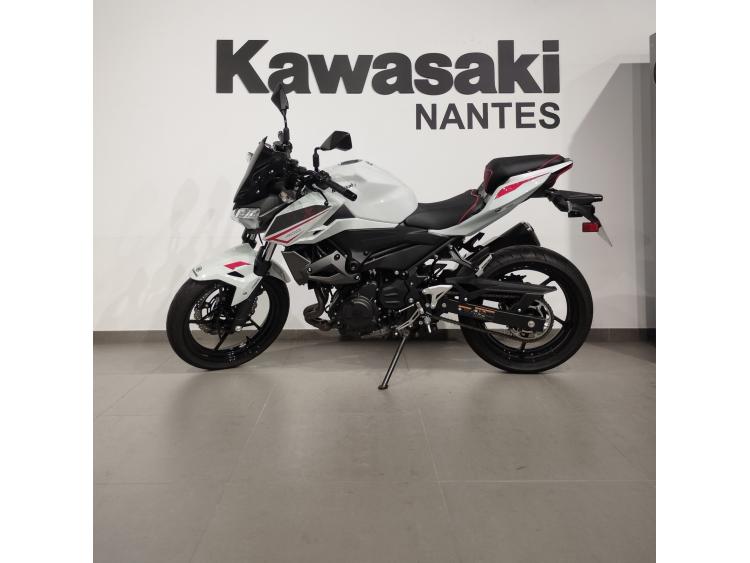 KAWASAKI Z400