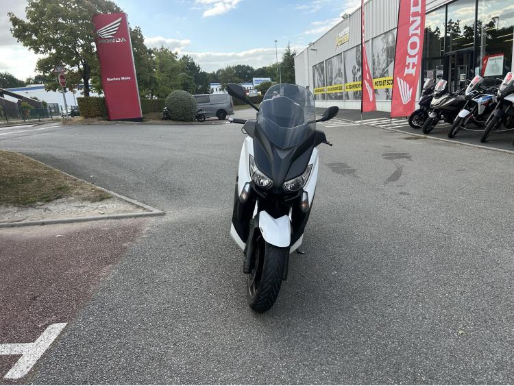YAMAHA X-MAX 400
