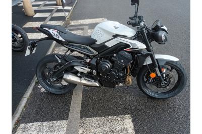 TRIUMPH STREET TRIPLE 765 R