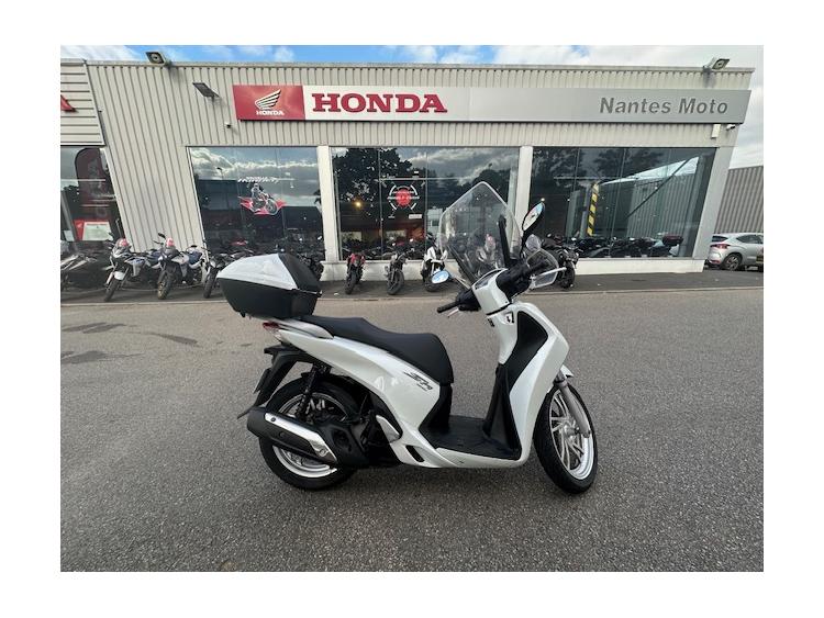 HONDA SH125AD