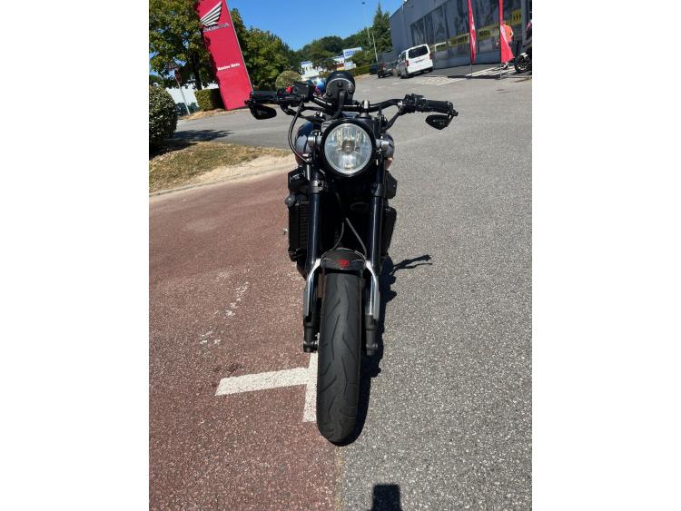YAMAHA XSR 900 ABARTH