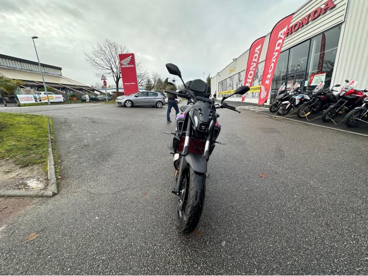YAMAHA MT-07 + KIT DECO + LIGNE AKRAPOVIC RACING Bridée A2