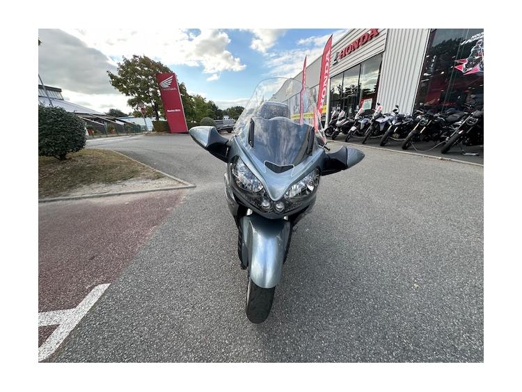 KAWASAKI 1400 GTR