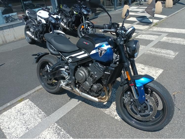 TRIUMPH TRIDENT 660