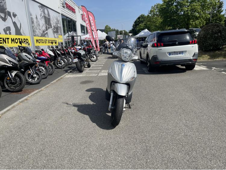PIAGGIO BEVERLY 300