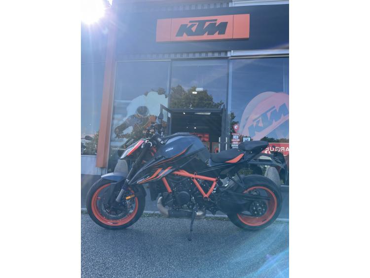 KTM 1290 SUPER DUKE R EVO