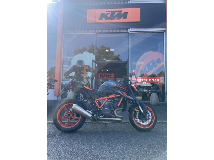 KTM 1290 SUPER DUKE R EVO