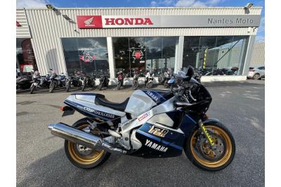 YAMAHA FZR 1000