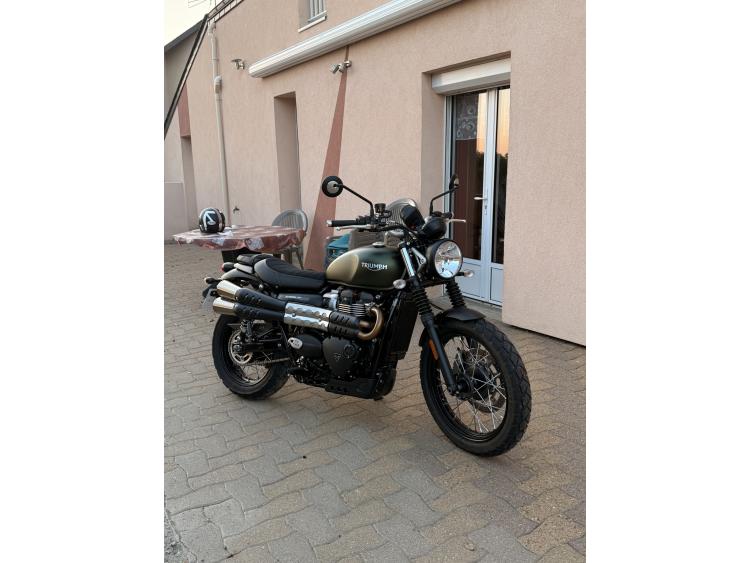 TRIUMPH SCRAMBLER 900