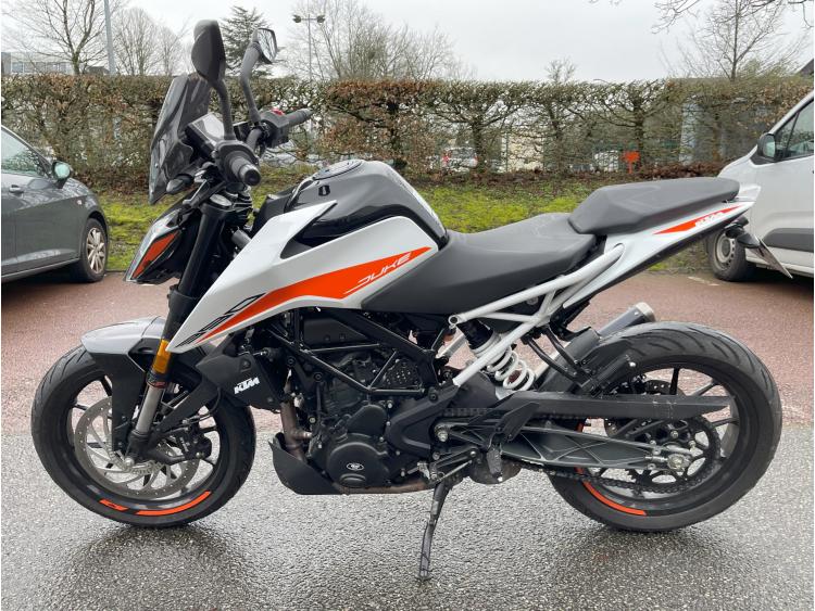 KTM 390 DUKE TRES BON ETAT GARANTIE 1 AN
