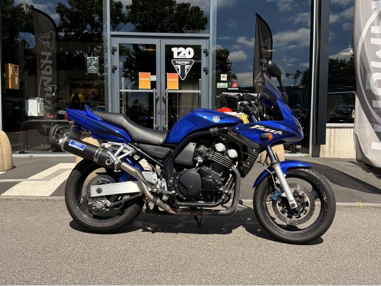YAMAHA FZS FAZER 600