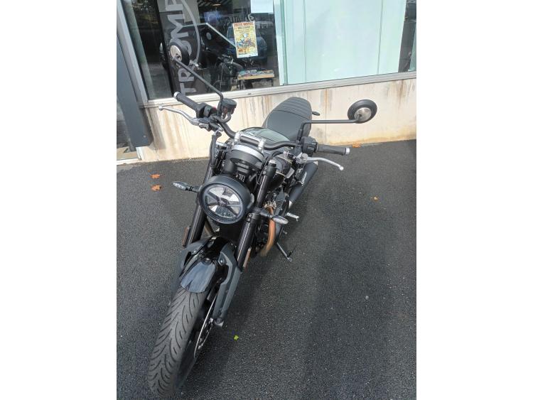 TRIUMPH SPEED TWIN 900