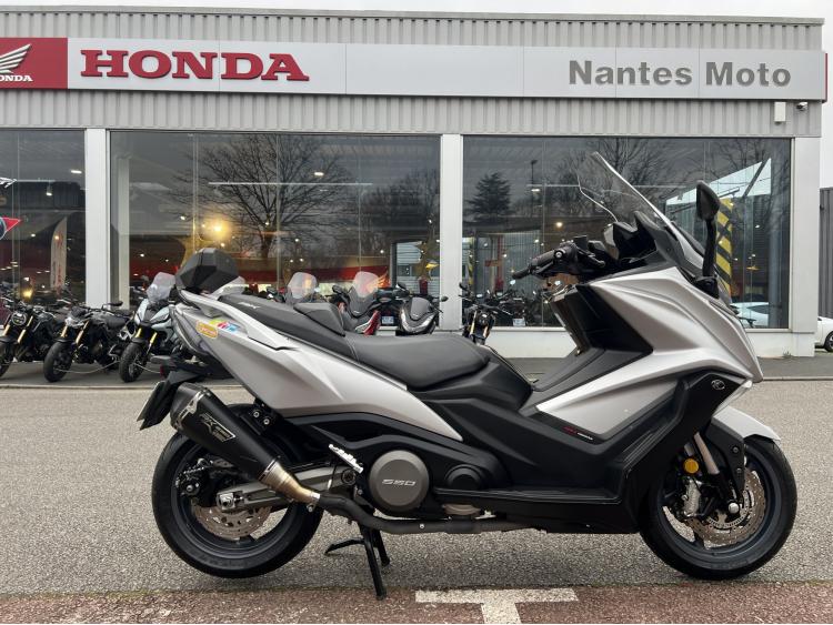 KYMCO AK 550