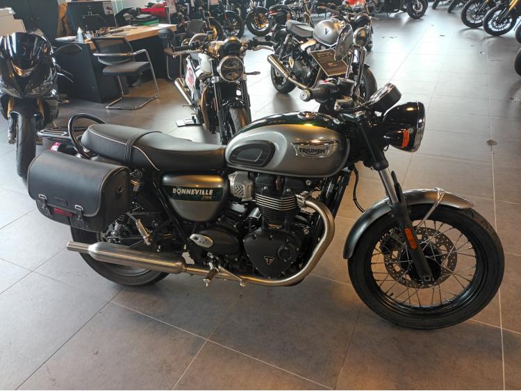 TRIUMPH Bonneville T100 GOLD LINE Edition