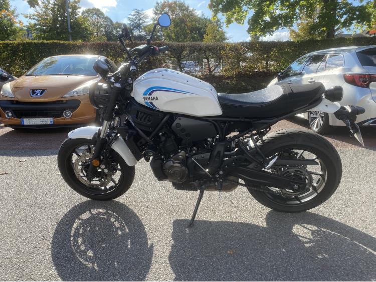 YAMAHA XSR 700