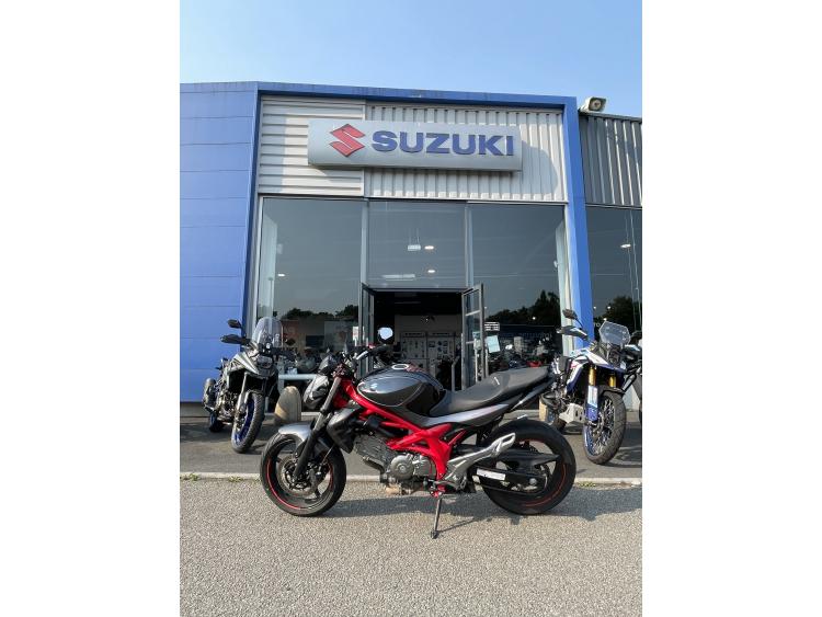 SUZUKI GLADIUS 650