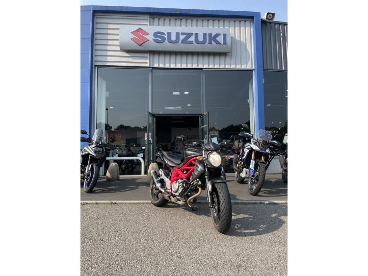 SUZUKI GLADIUS 650