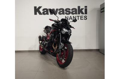 KAWASAKI Z900