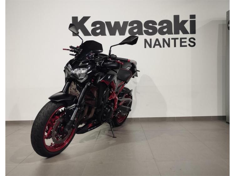 KAWASAKI Z900